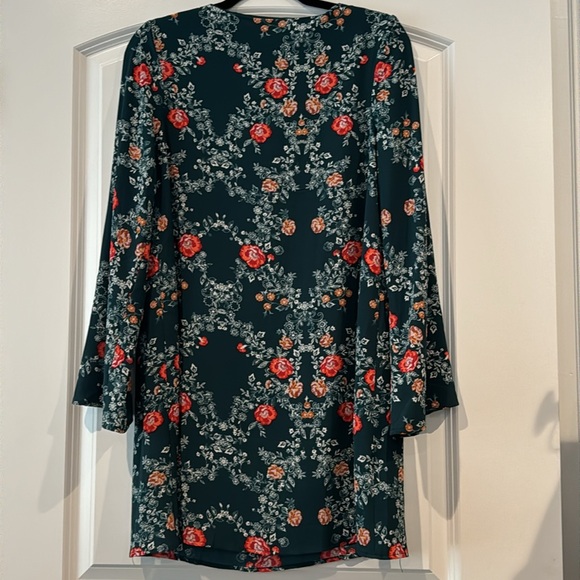 Like New Floral Print Dress - Picture 3 of 8